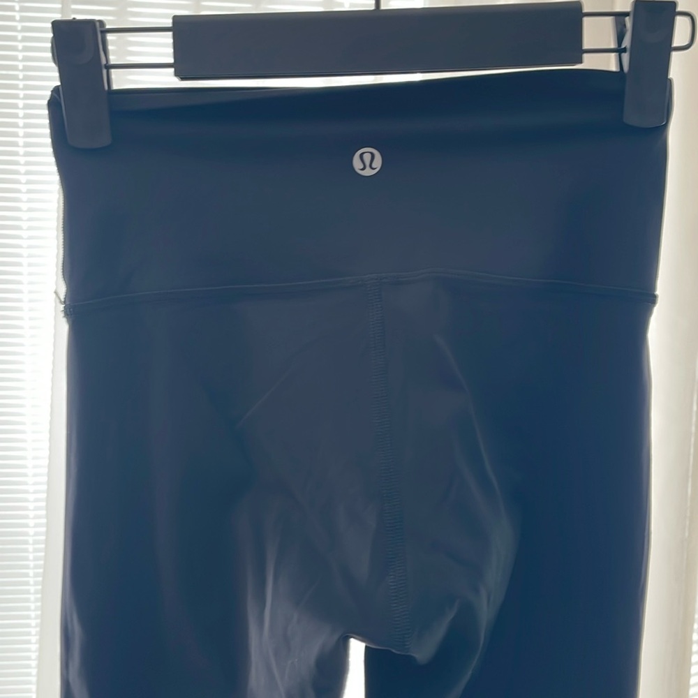 Lululemon Black Size 0 See through detail on the lower legs